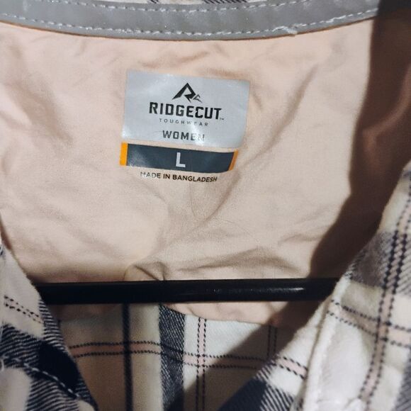 Black and White Notched Collar Long Sleeve Shirt - Picture 3 of 9